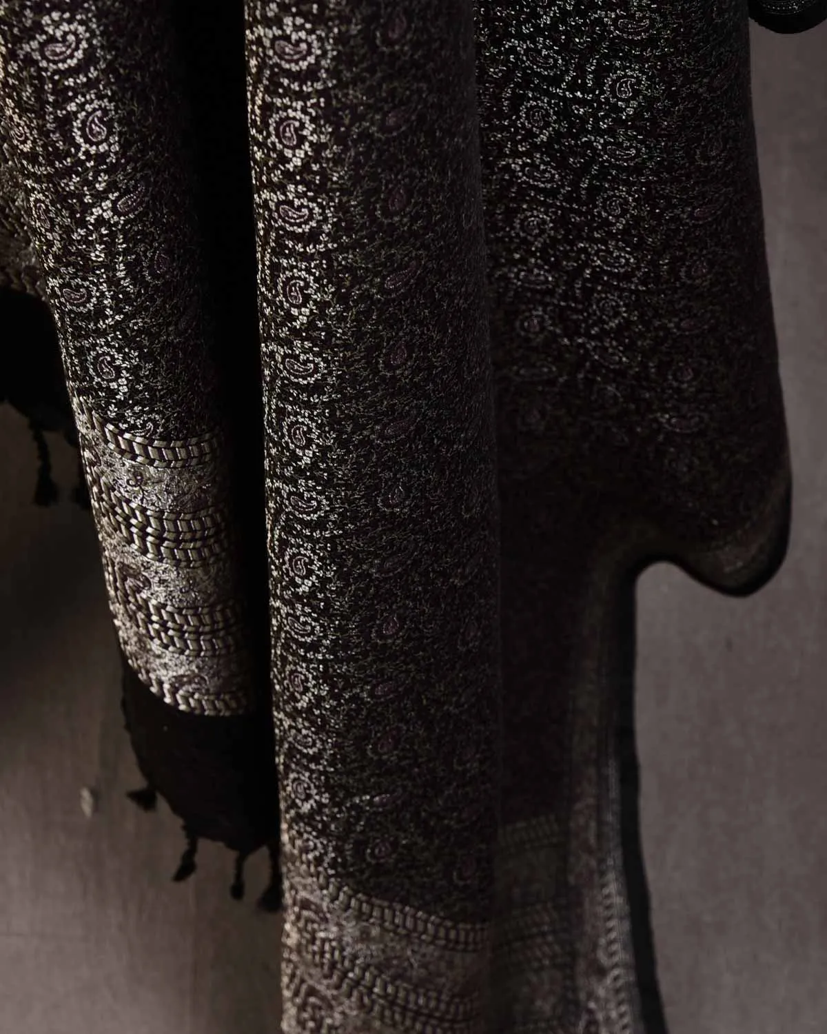 Black Banarasi Tehra Paisley Satin Jamawar Handwoven Silk Wool Unisex Dress Shawl with Silver Zari
