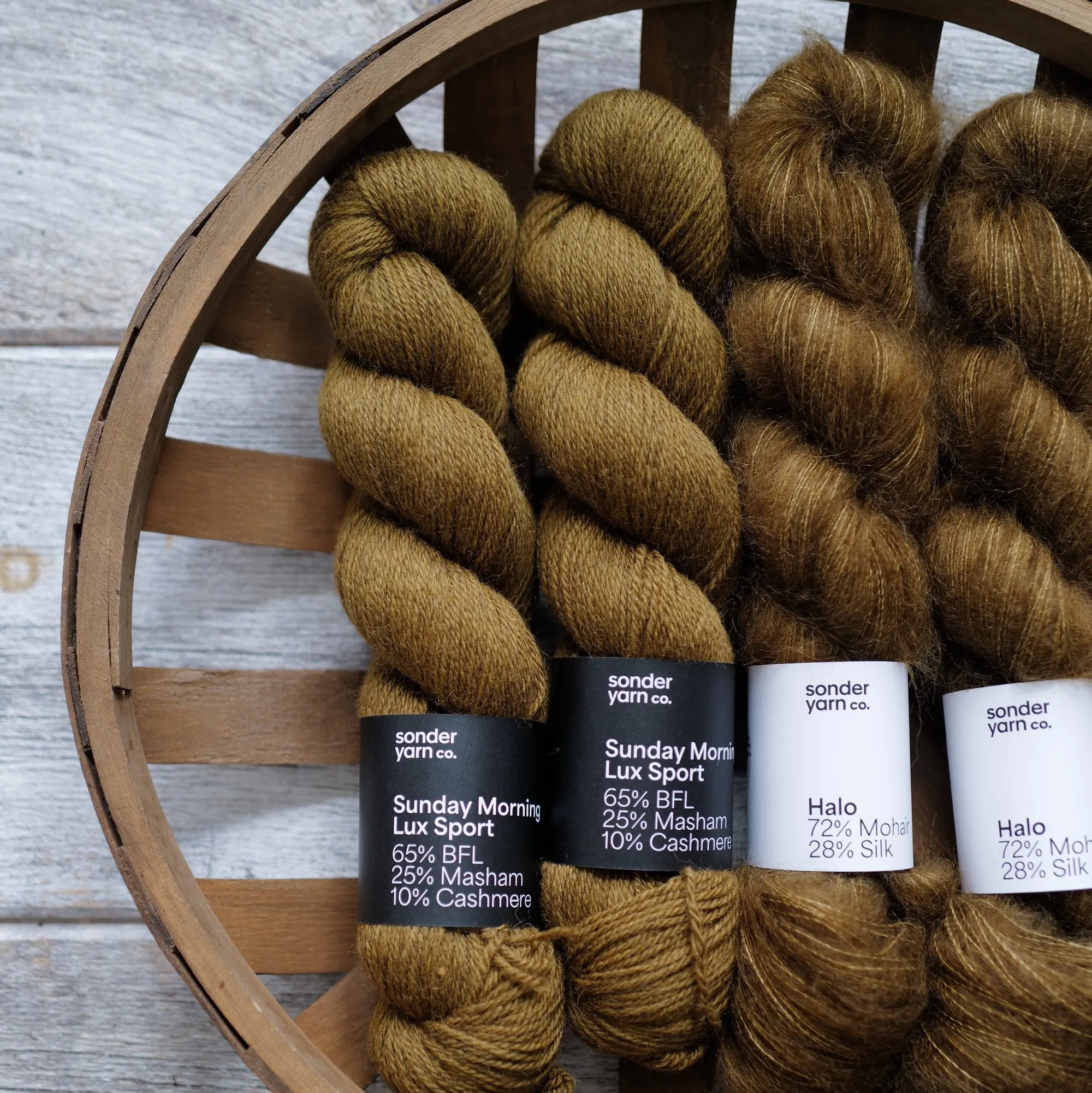 Fichu Bleu by Orlane Sucche