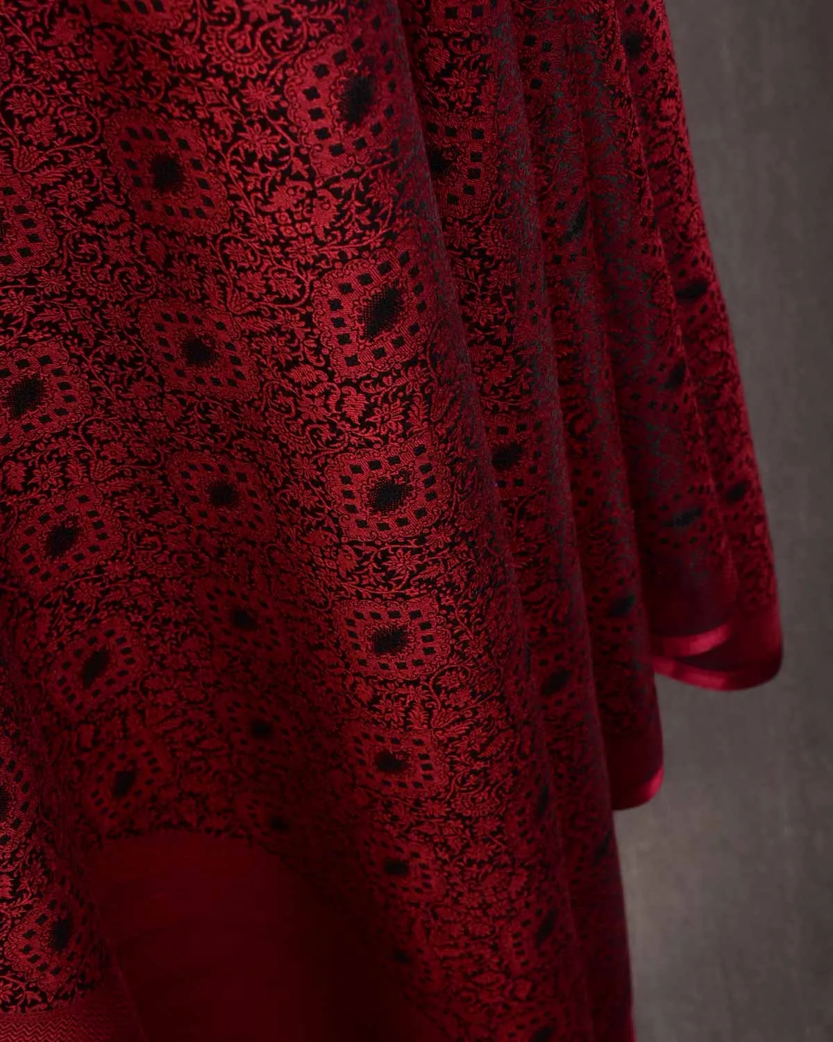 Maroon Damask Tanchoi Handwoven Silk Wool Unisex Dress Shawl