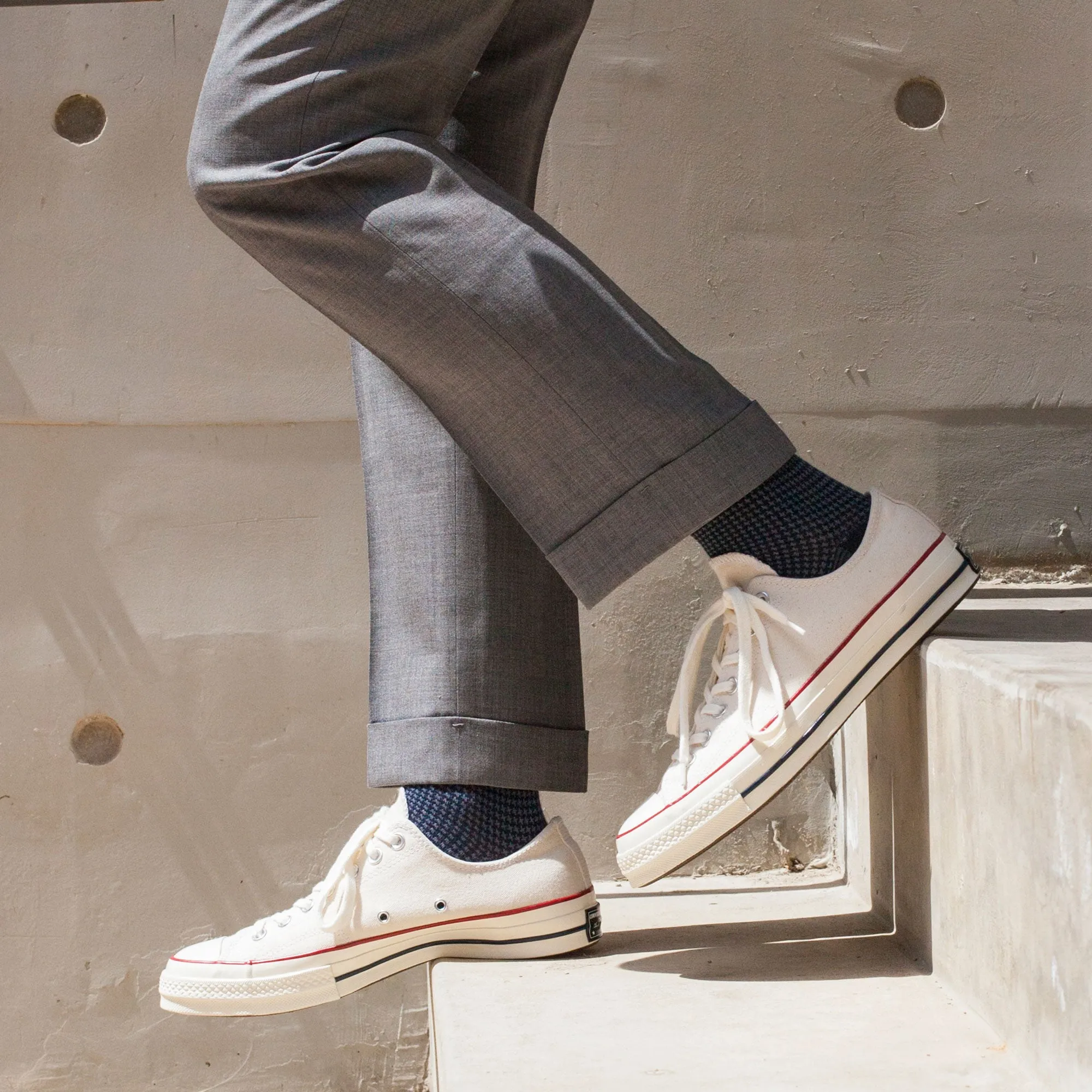 Men's Houndstooth Socks - Navy & Gray